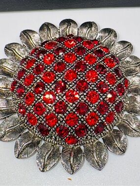 Vintage-Inspired Red Crystal Sunflower Brooch